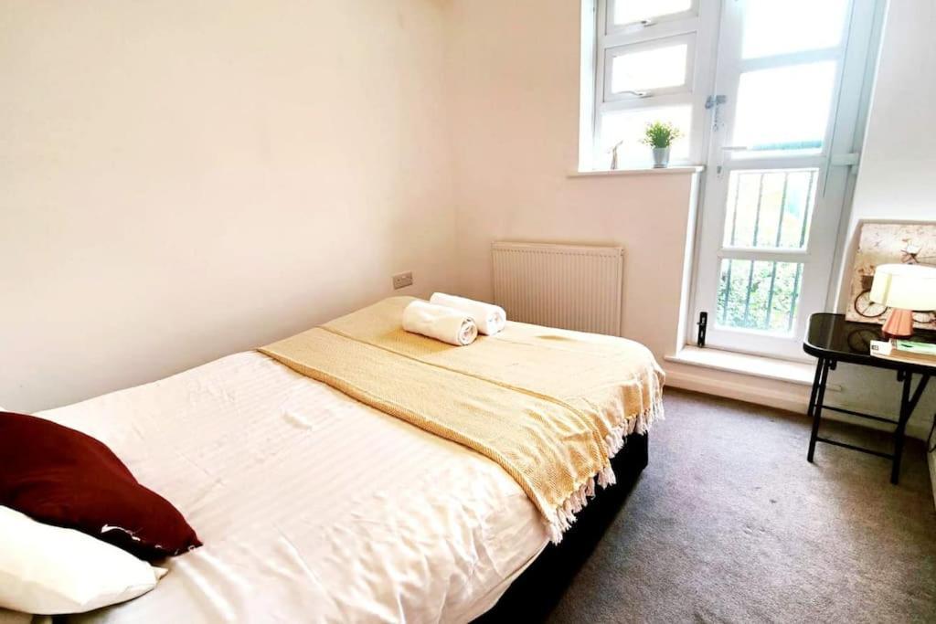 Aldgate Flats In E1. Apartamento Londres Exterior foto